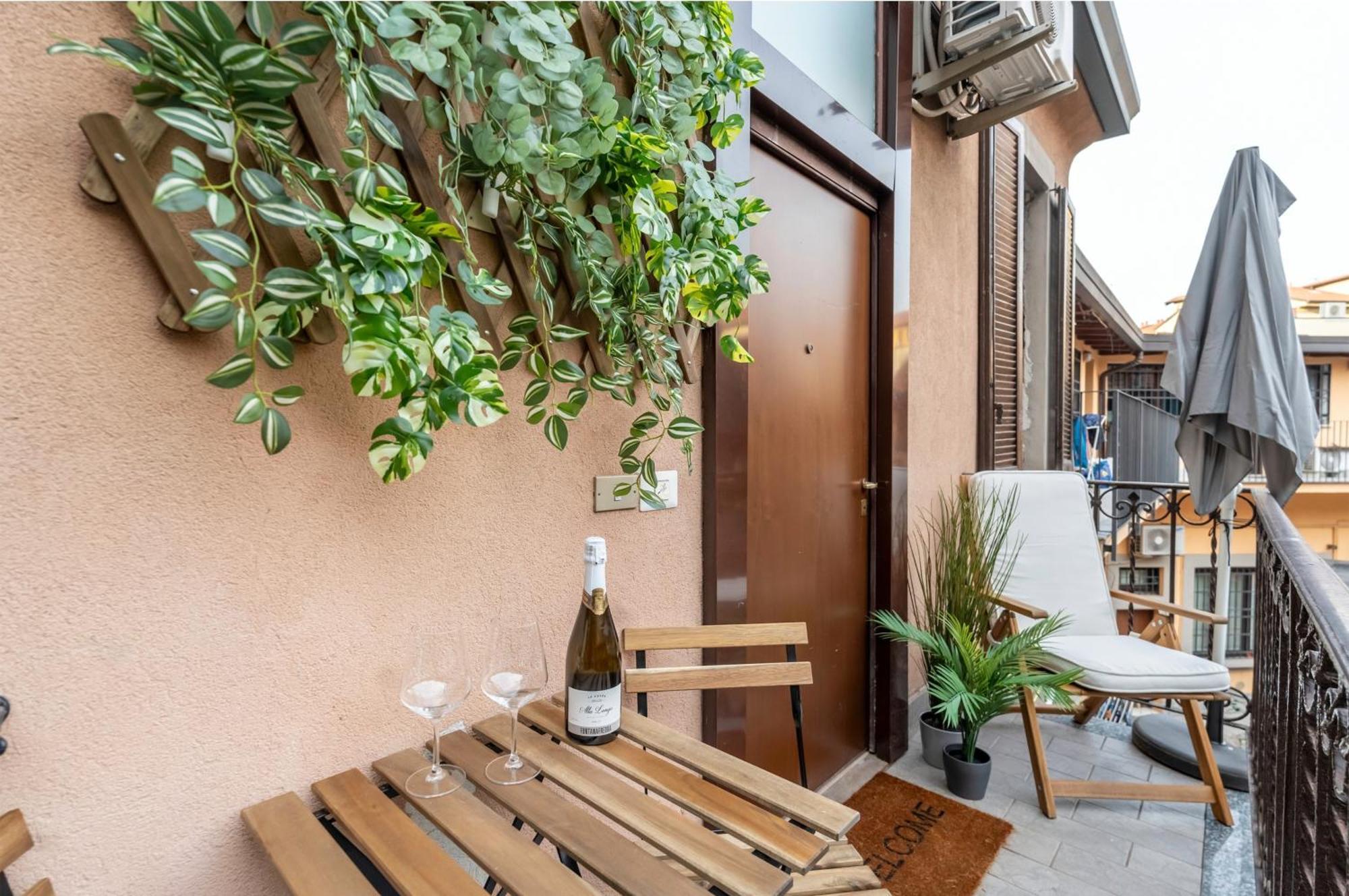 Апартаменты Loft Chic In Isola - Silenzioso E Ben Collegato Милан Экстерьер фото